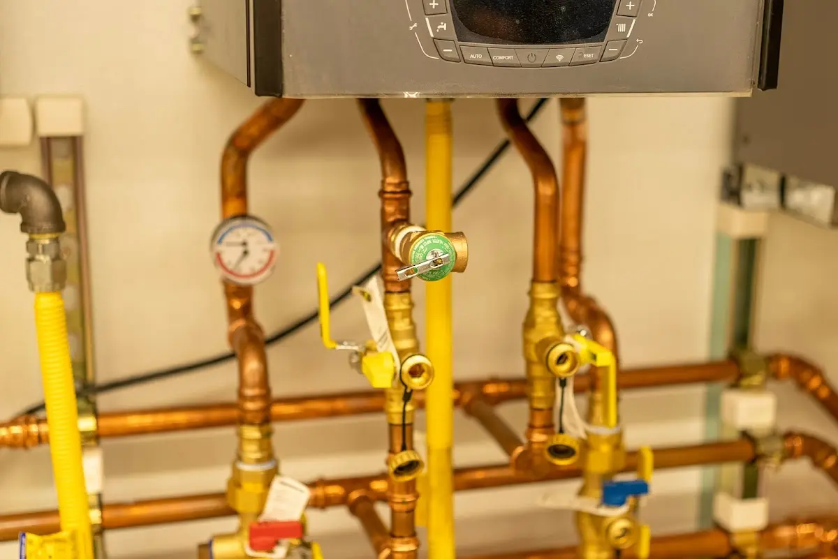 Licensed technician providing Slab Leak Repair for a homeowner in Bowling Green